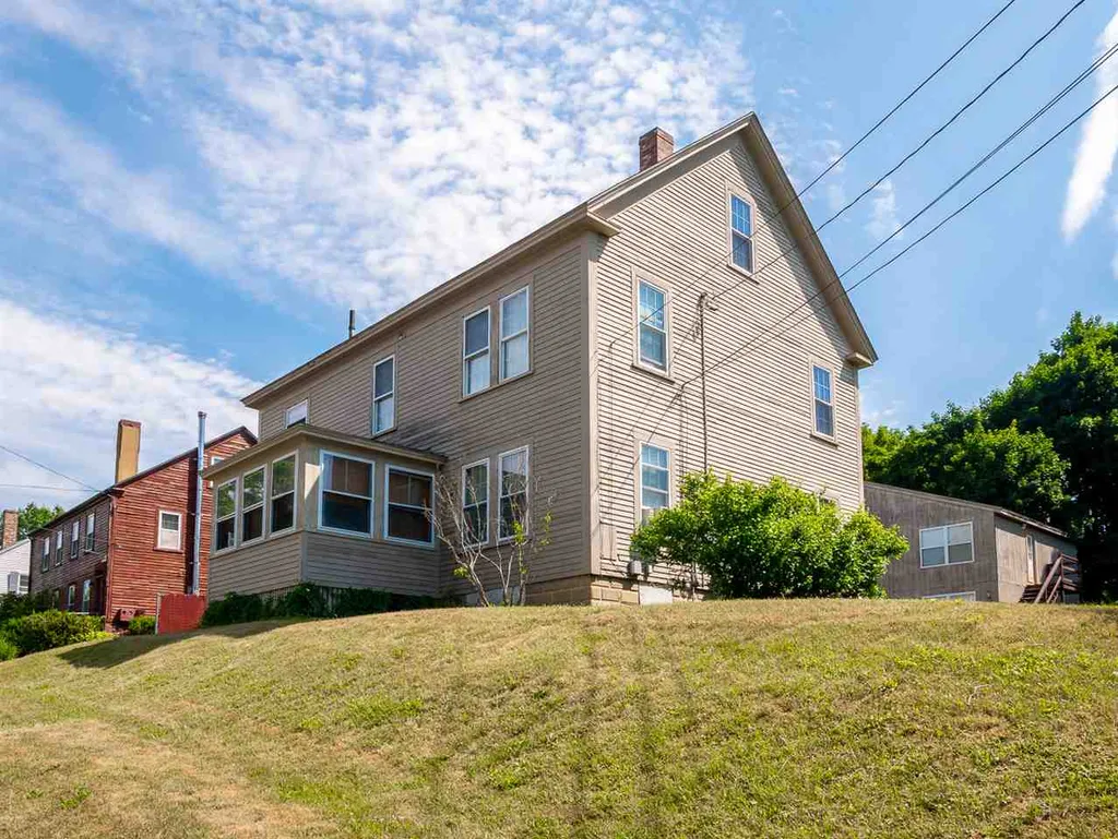 420 Foundry Street Rollinsford NH 03869