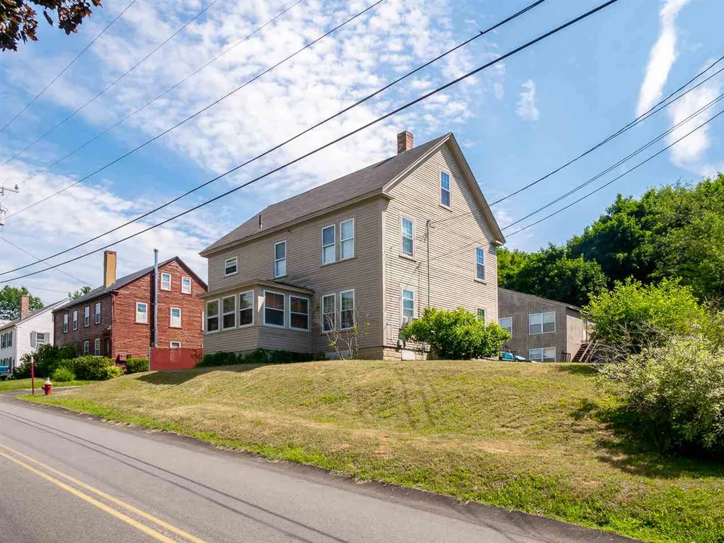 420 Foundry Street Rollinsford NH 03869