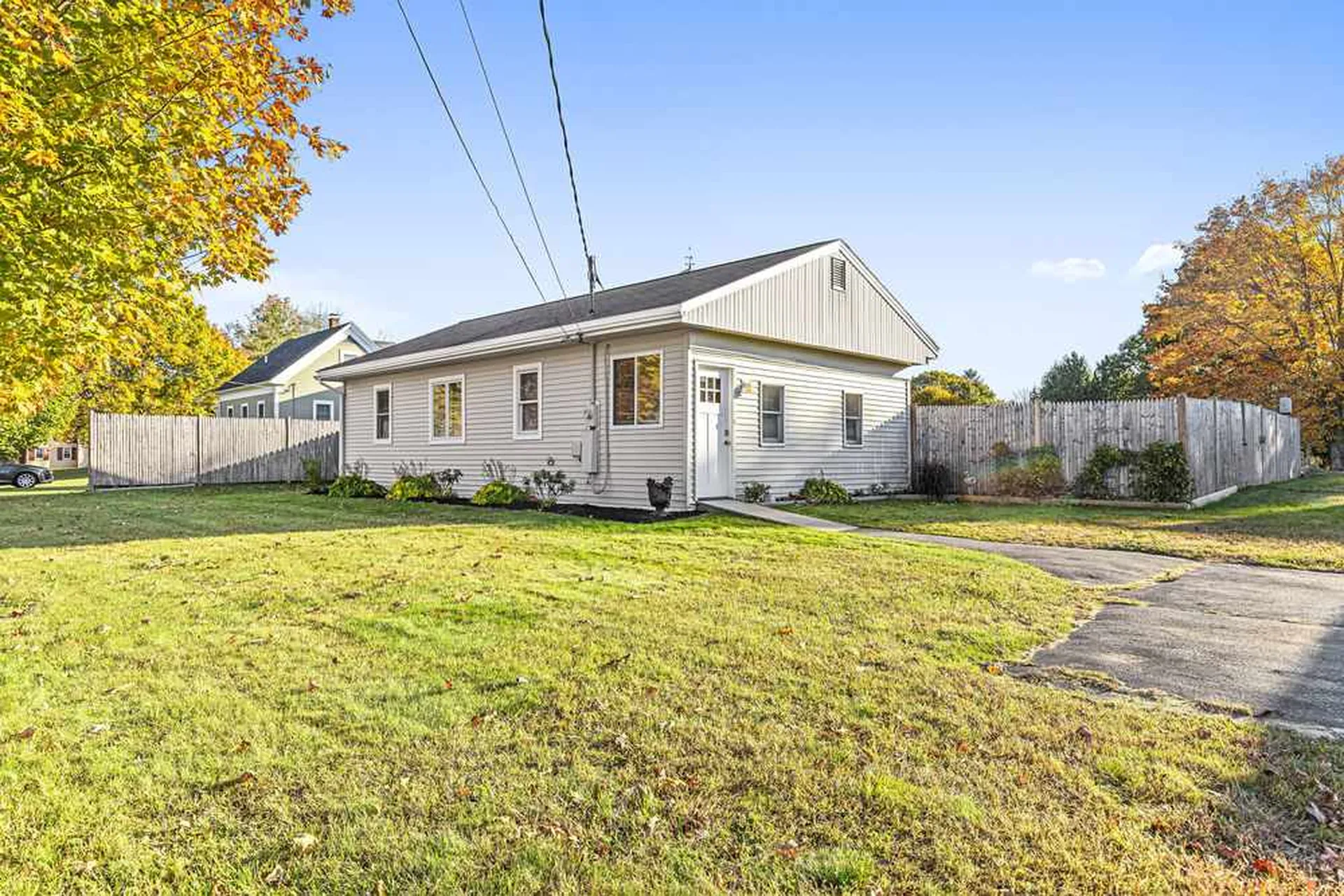 42 Stevenson Road Kittery ME 03904