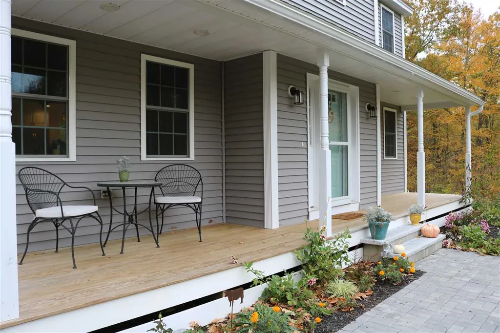 122 North River Road Epping NH 03042