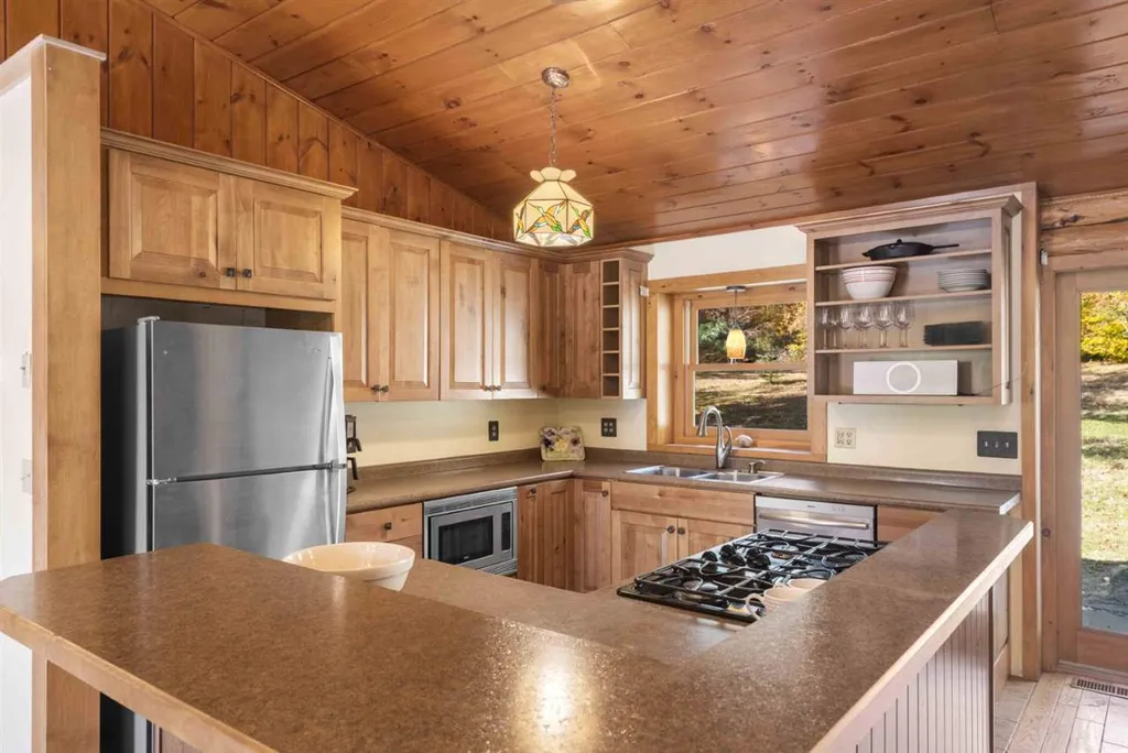 246 Stearns Road Wilmot NH 03287