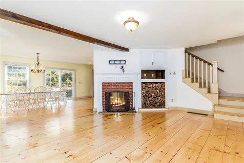 3 Bailey Pond Road New Boston NH 03070