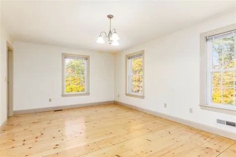 3 Bailey Pond Road New Boston NH 03070
