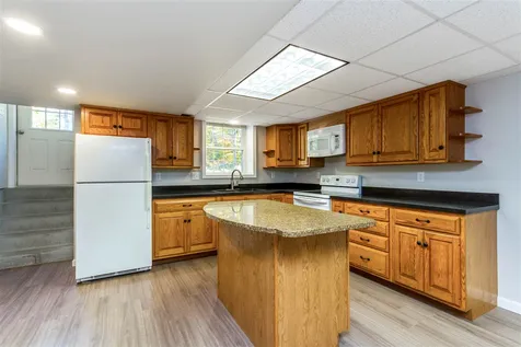 3 Bailey Pond Road New Boston NH 03070