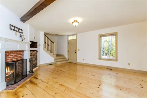 3 Bailey Pond Road New Boston NH 03070