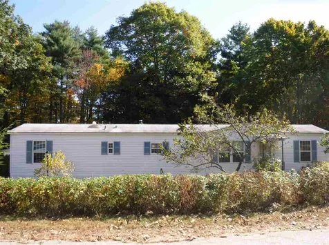 19 Englewood Drive Raymond NH 03077