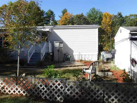 19 Englewood Drive Raymond NH 03077