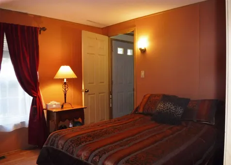 19 Englewood Drive Raymond NH 03077
