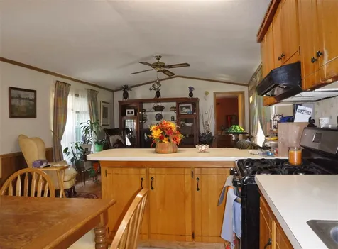 19 Englewood Drive Raymond NH 03077