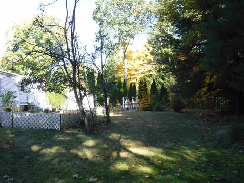 19 Englewood Drive Raymond NH 03077