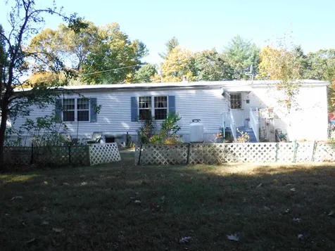 19 Englewood Drive Raymond NH 03077