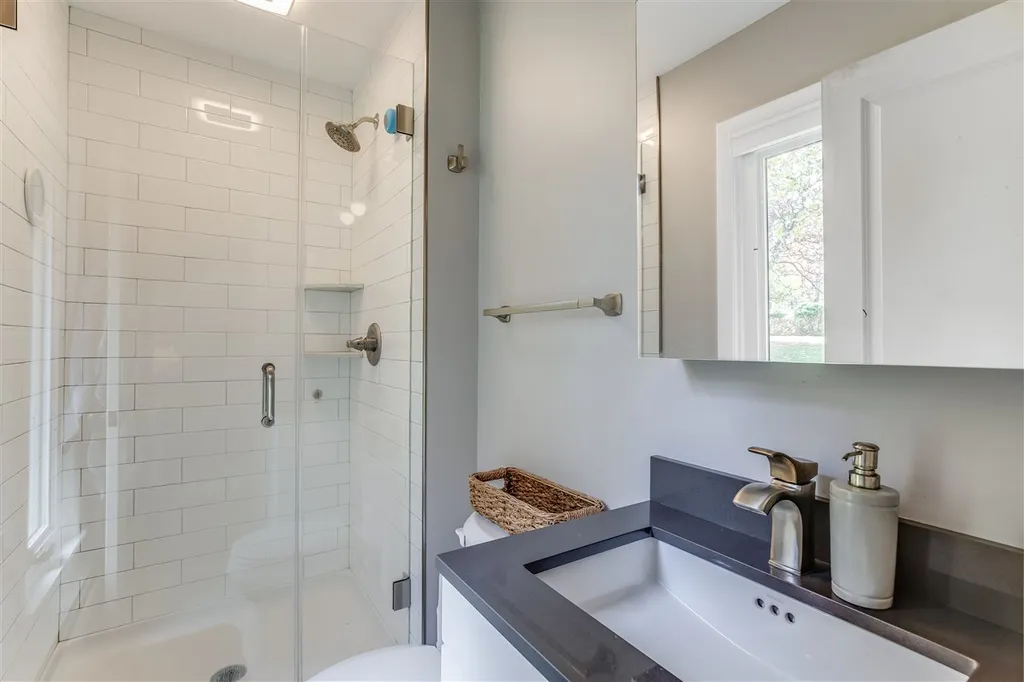 9 Ambler Way Durham NH 03824