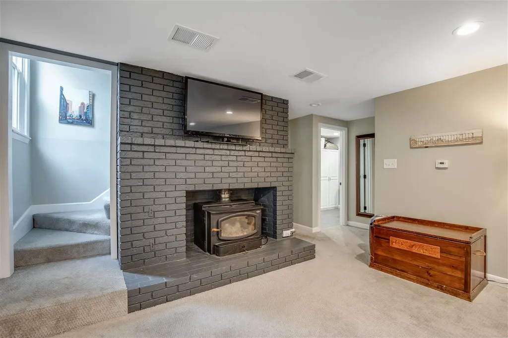 9 Ambler Way Durham NH 03824