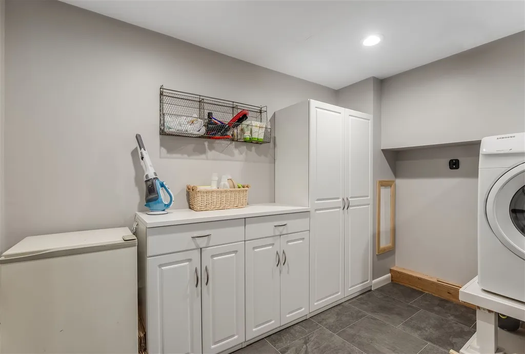 9 Ambler Way Durham NH 03824