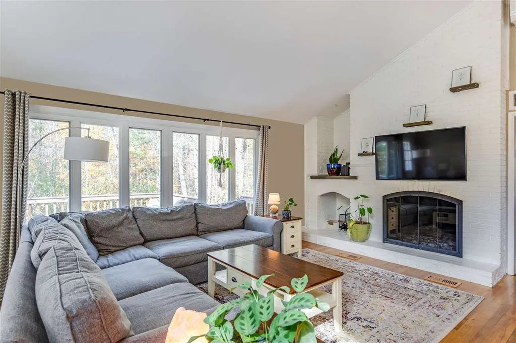 9 Ambler Way Durham NH 03824