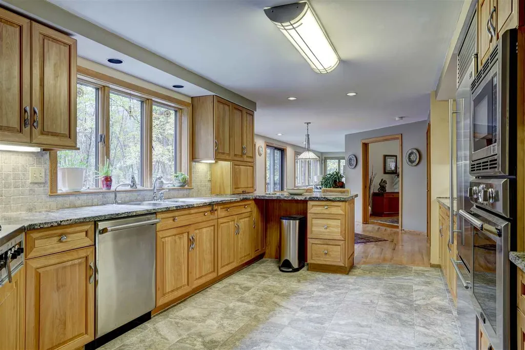50 Sharon Road Windham NH 03087