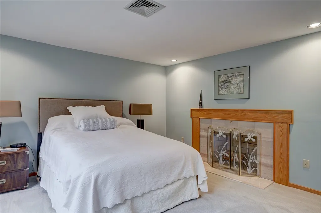 50 Sharon Road Windham NH 03087