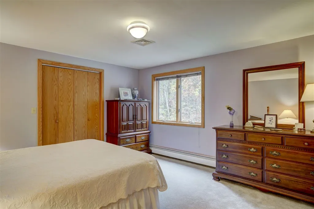 50 Sharon Road Windham NH 03087