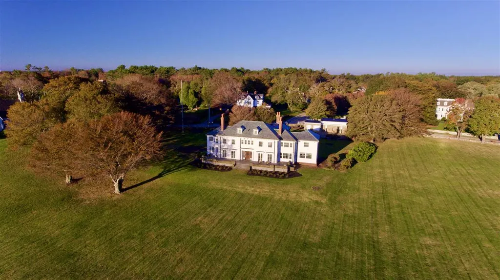 15 Willow Avenue North Hampton NH 03862