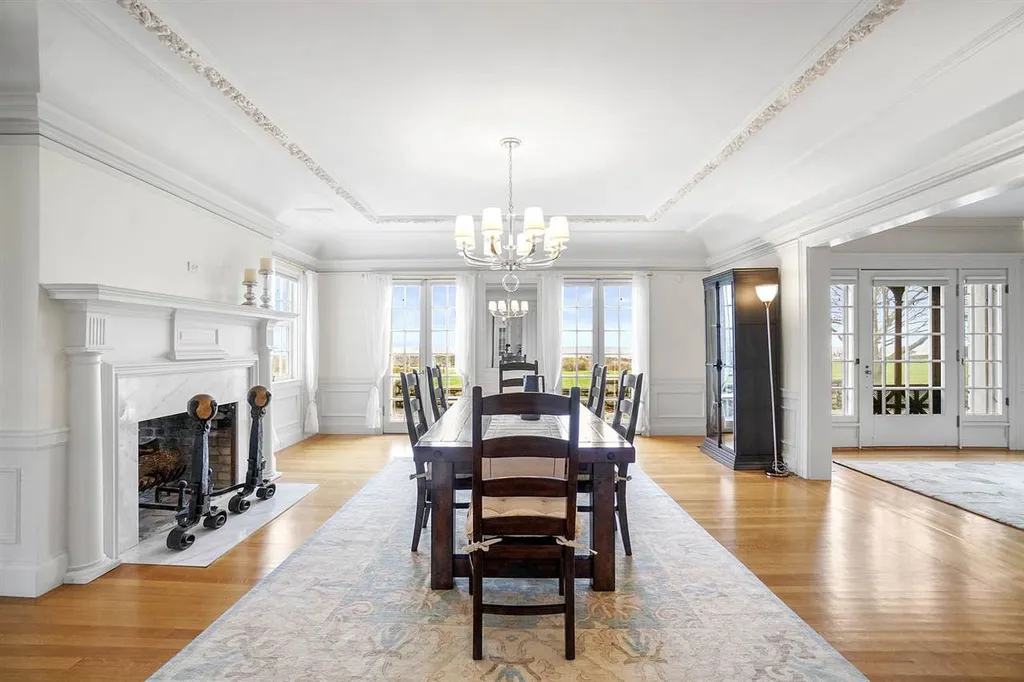 15 Willow Avenue North Hampton NH 03862