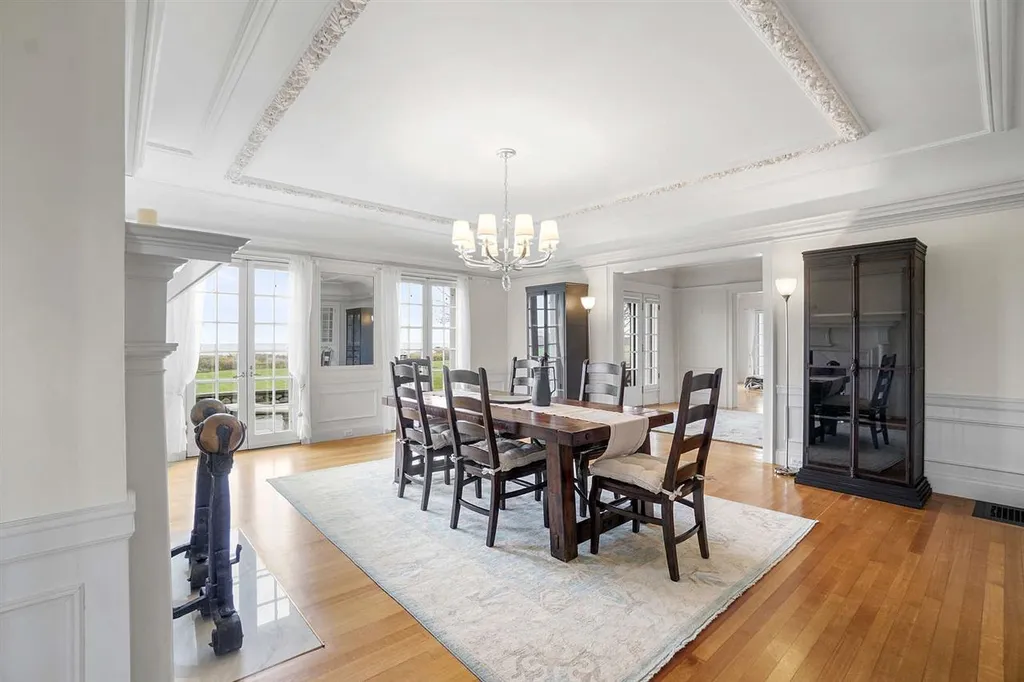 15 Willow Avenue North Hampton NH 03862
