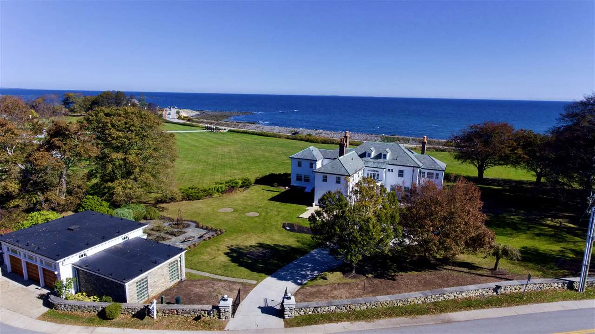 15 Willow Avenue North Hampton NH 03862