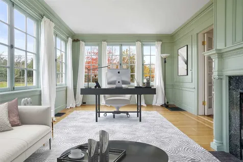 15 Willow Avenue North Hampton NH 03862