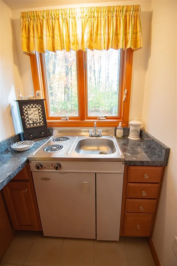 64 Range Road Belmont NH 03220