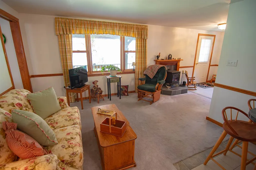 64 Range Road Belmont NH 03220