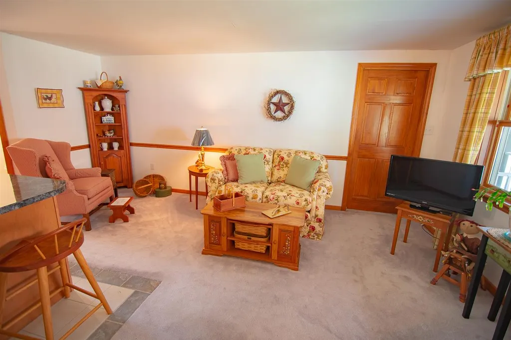 64 Range Road Belmont NH 03220