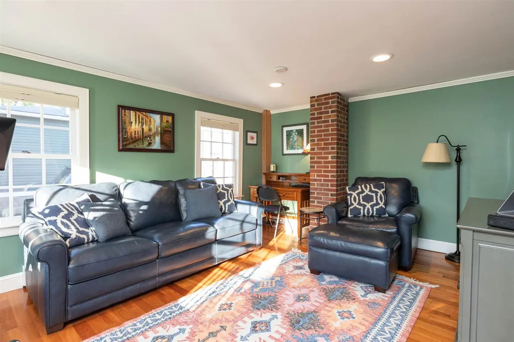 18 Walden Street Portsmouth NH 03801