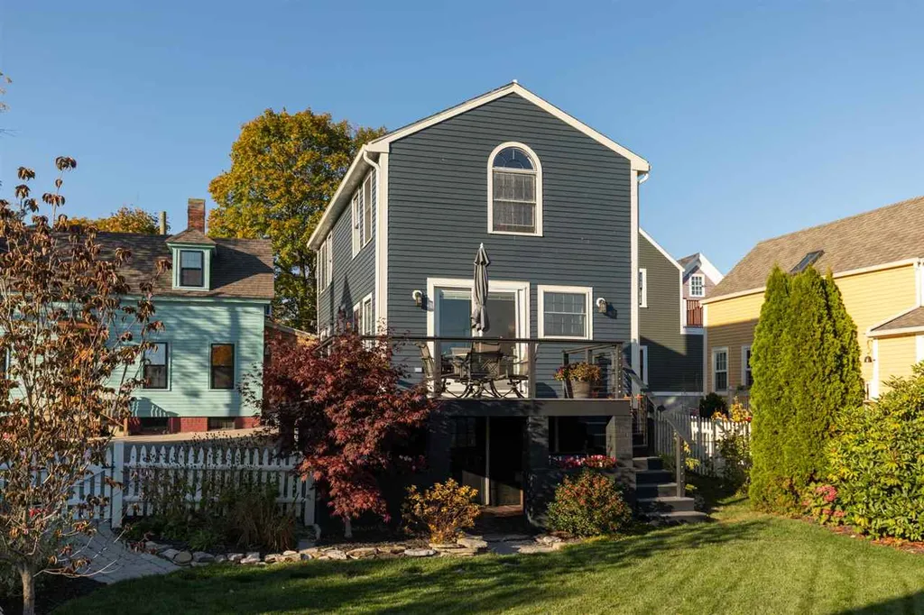 18 Walden Street Portsmouth NH 03801