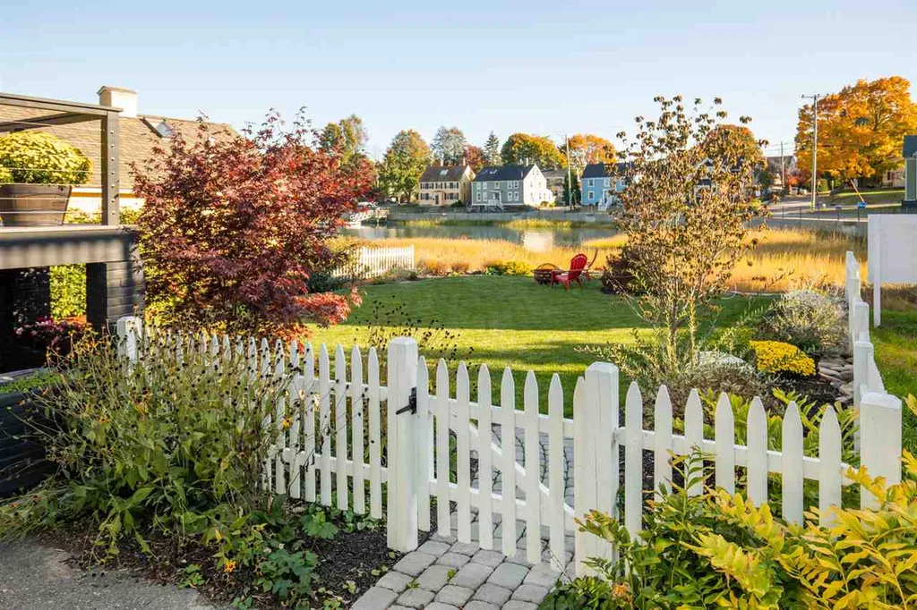 18 Walden Street Portsmouth NH 03801