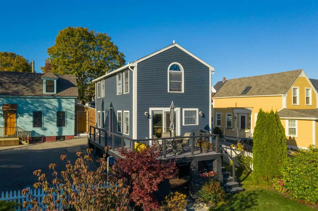 18 Walden Street Portsmouth NH 03801
