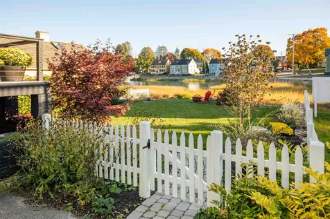 18 Walden Street Portsmouth NH 03801