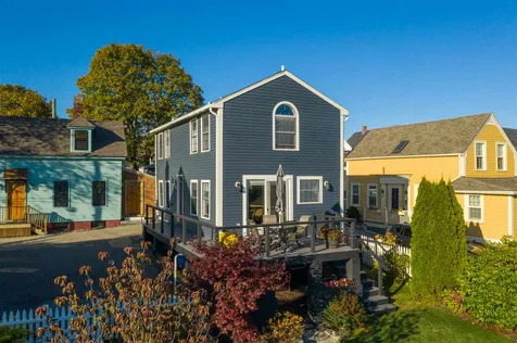 18 Walden Street Portsmouth NH 03801
