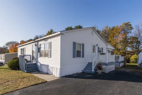 11 A Street Seabrook NH 03874