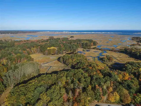 11 A Street Seabrook NH 03874
