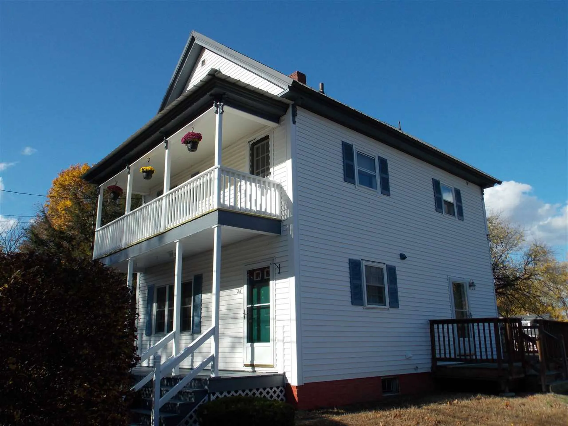 86 Warren Street Laconia NH 03246