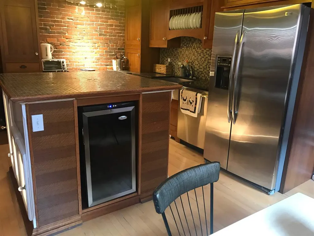 4-1 Dean Avenue Manchester NH 03101