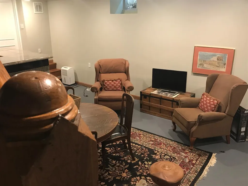 4-1 Dean Avenue Manchester NH 03101