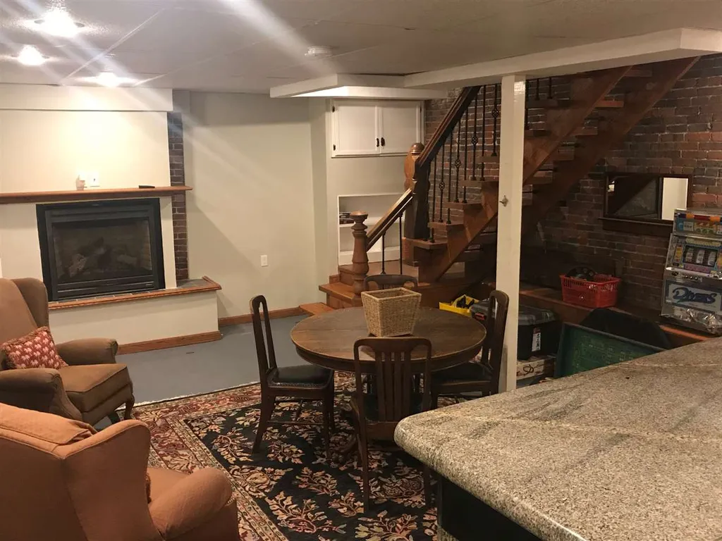 4-1 Dean Avenue Manchester NH 03101