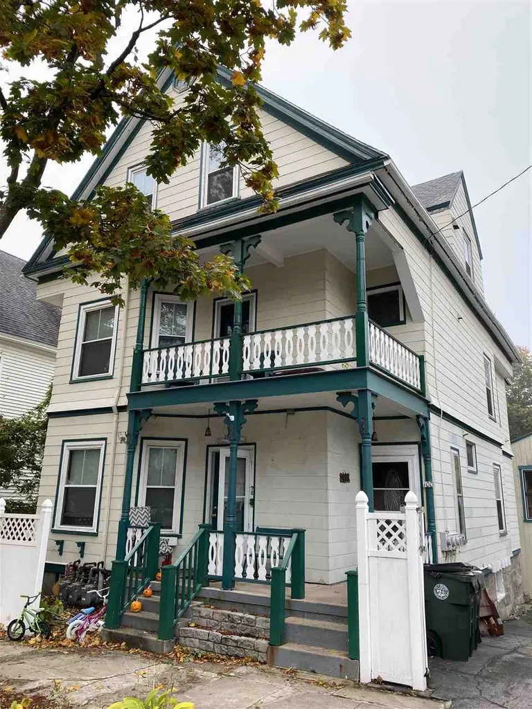 98 Ashland Street Manchester NH 03104