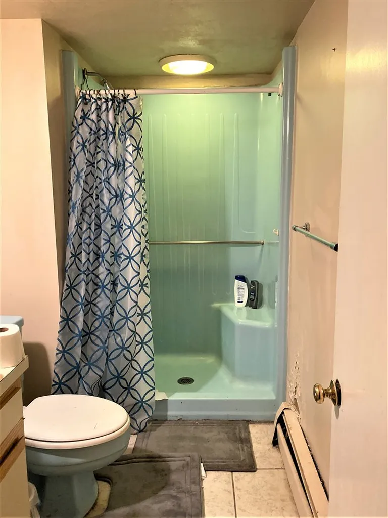 98 Ashland Street Manchester NH 03104