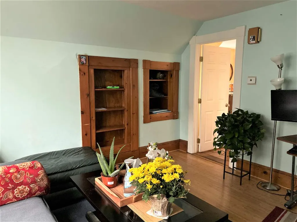 98 Ashland Street Manchester NH 03104