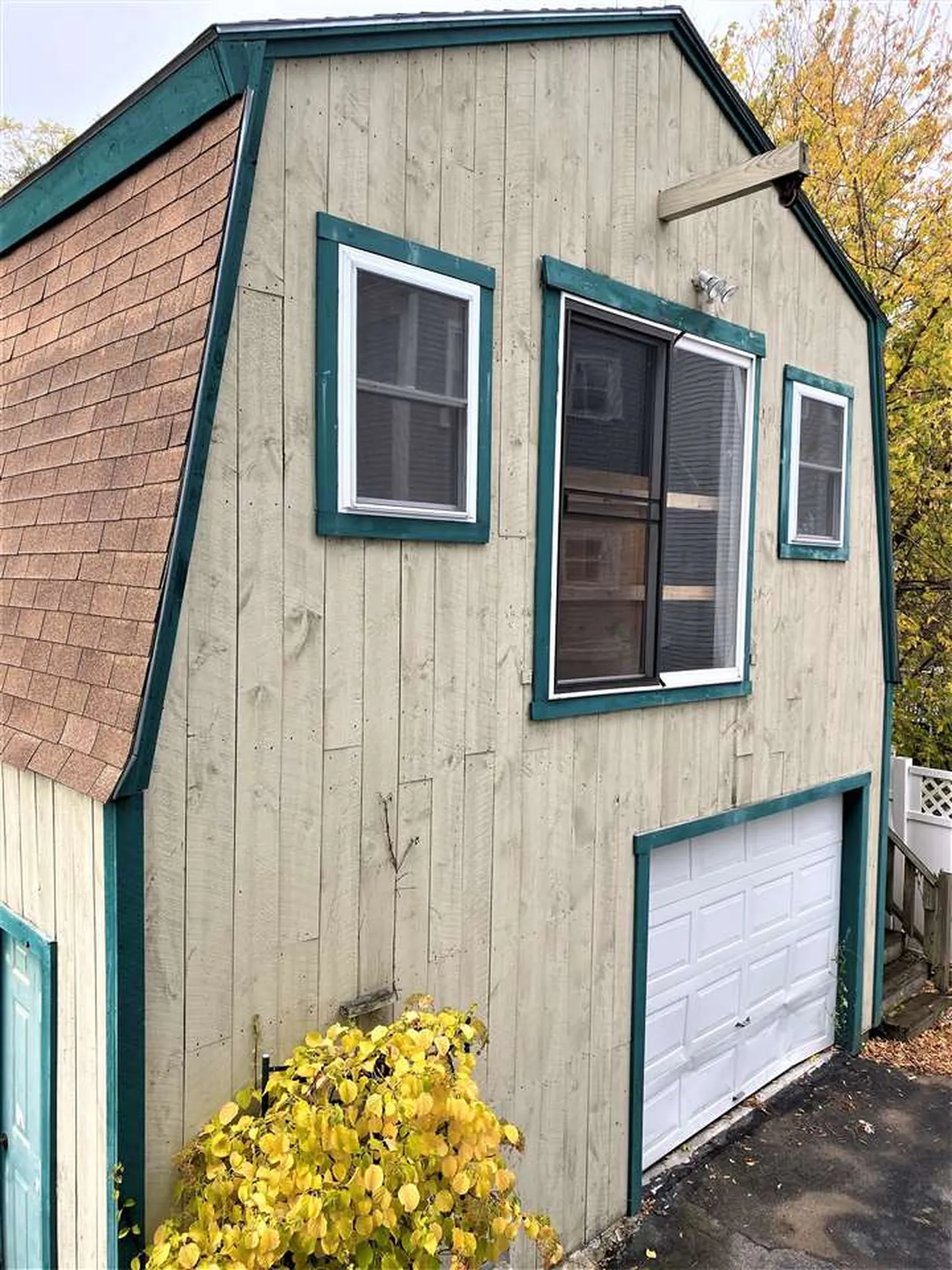 98 Ashland Street Manchester NH 03104