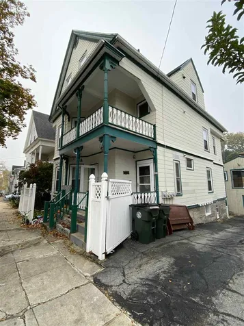 98 Ashland Street Manchester NH 03104