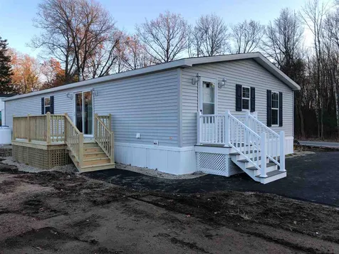29 West Street Salem NH 03079