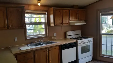 83 Seventh Street Colchester VT 05446