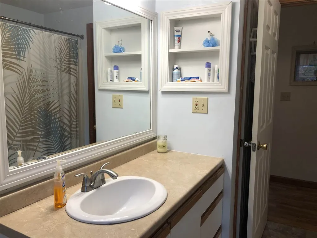 250 Varney Road Barnstead NH 03225